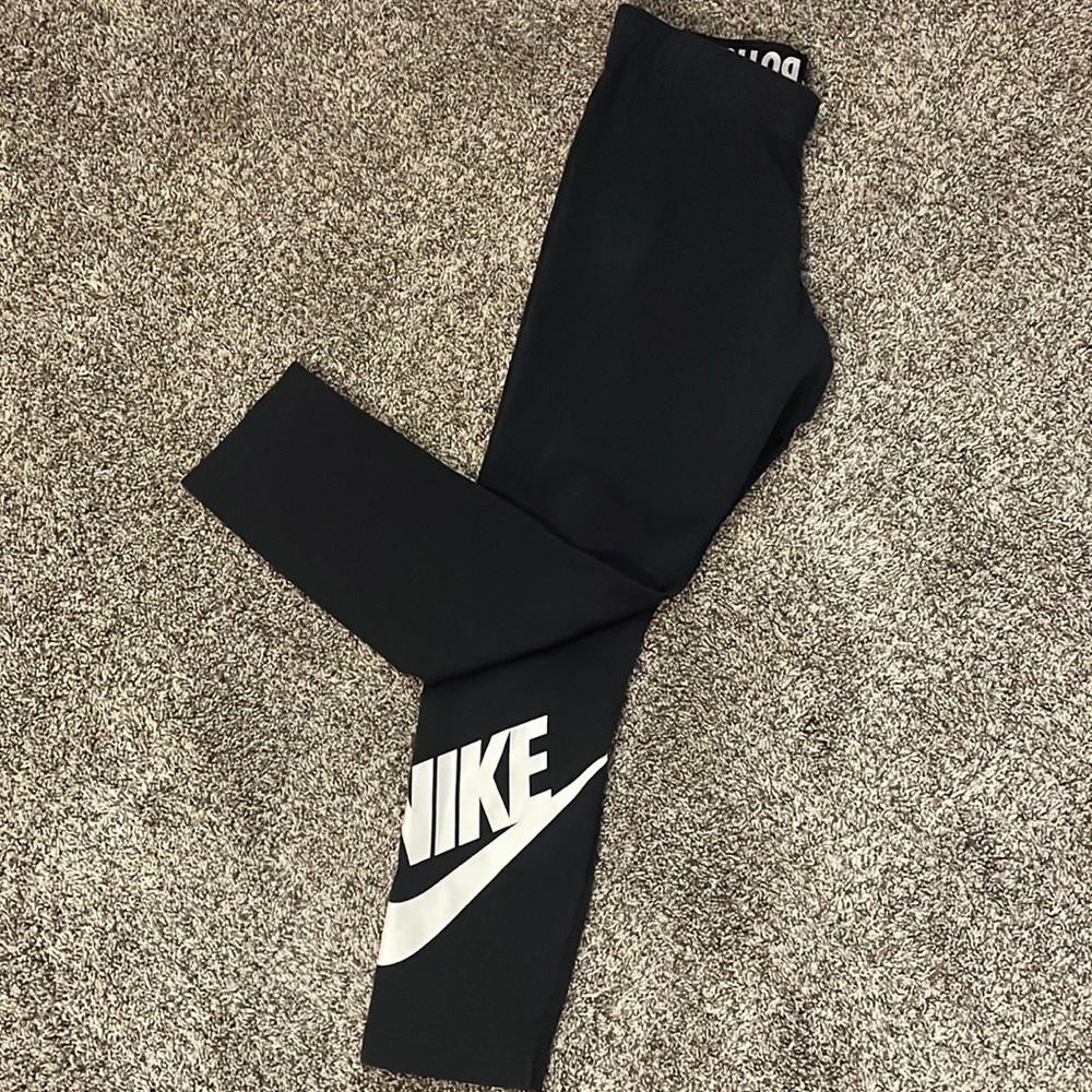 SALE ! Last chance ! Nike capri leggings
